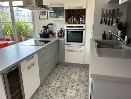 Location
Appartement avec terrasse 15min du centre Paris (loyer tout inclus)