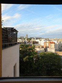 
                                                                                        Location
                                                                                         Appartement avec vue, au calme et proche du bois de Vincennes (loyer tout inclus)