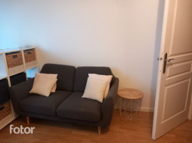 
                                                                                        Location
                                                                                         Appartement avec vue, au calme et proche du bois de Vincennes (loyer tout inclus)