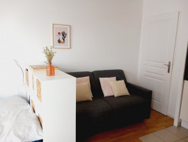 
                                                                                        Location
                                                                                         Appartement avec vue, au calme et proche du bois de Vincennes (loyer tout inclus)