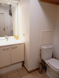 
                                                                                        Location
                                                                                         Appartement avec vue, au calme et proche du bois de Vincennes (loyer tout inclus)