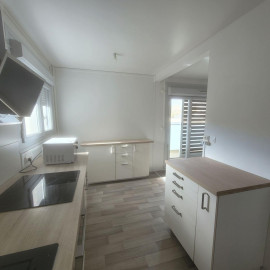 
                                                                                        Location
                                                                                         Appartement bien situé