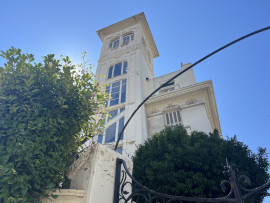 
                                                                                        Location
                                                                                         Appartement bourgeois au coeur d'un hôtel particulier