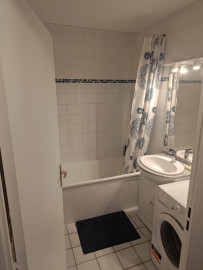 
                                                                                        Location
                                                                                         Appartement calme et tres bien situé