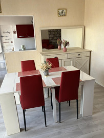 
                                                                                        Location
                                                                                         Appartement calme proche de toutes commodités