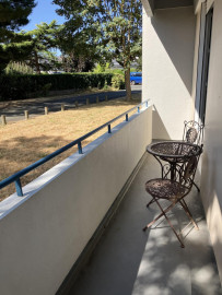 
                                                                                        Location
                                                                                         Appartement calme proche de toutes commodités