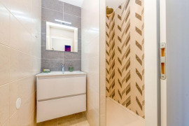 
                                                                                        Colocation
                                                                                         Appartement - Centre - 3 Chambres en Colocation