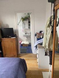 
                                                                                        Location
                                                                                         Appartement centre rive gauche bien situé agréable
