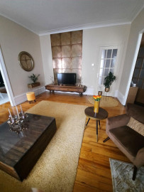 
                                                                                        Location
                                                                                         Appartement centre ville calme bien situé