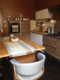 
                                                                                        Location
                                                                                         Appartement centre ville calme bien situé