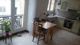 
                                                                                        Location
                                                                                         Appartement charmant à Versailles (loyer tout inclus)