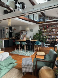 Location
Appartement charmant et cosy (loyer tout inclus)