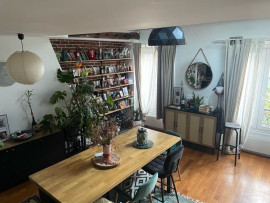 Location
Appartement charmant et cosy (loyer tout inclus)