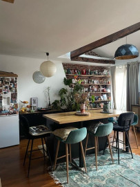 Location
Appartement charmant et cosy (loyer tout inclus)