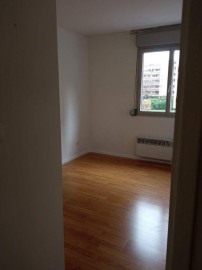
                                                                                        Location
                                                                                         Appartement claire