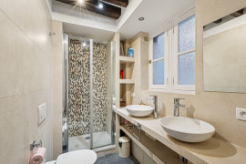 Location
Appartement confortable et charmant dans la rue Saint Honoré (loyer tout inclus)