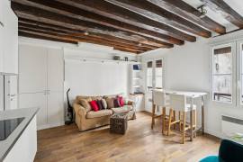 Location
Appartement confortable et charmant dans la rue Saint Honoré (loyer tout inclus)