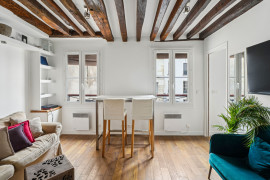 Location
Appartement confortable et charmant dans la rue Saint Honoré (loyer tout inclus)
