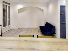 
                                                                                        Location
                                                                                         Appartement confortable, rénové, superbe vue