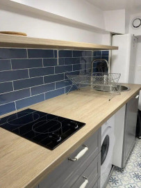 
                                                                                        Location
                                                                                         Appartement cosy, décoré avec soin