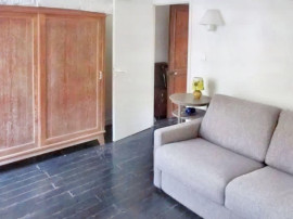 
                                                                                        Location
                                                                                         Appartement cosy, proche canal St Martin