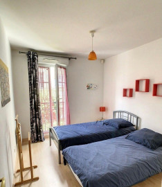 
                                                                                        Location
                                                                                         Appartement dans résidence récente et de standing