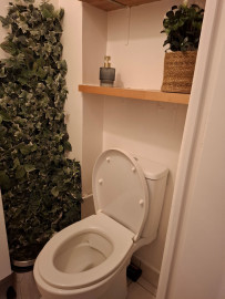 Location
Appartement dans un immeuble haussmannien - 1 Salon et 1 Chambre – Calme absolu et sécurisé - proximité immédiate des transports - prisé 9ᵉ (loyer tout inclus)