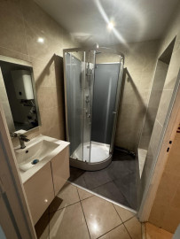 
                                                                                        Location
                                                                                         Appartement de 85 m2