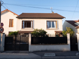 
                                                                                        Location
                                                                                         Appartement de 85 m2