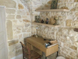 
                                                                                        Location
                                                                                         Appartement de caractère dans le centre du village