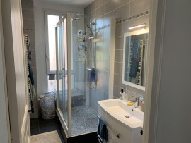 
                                                                                        Location
                                                                                         Appartement de charme à 5mn de La Défense