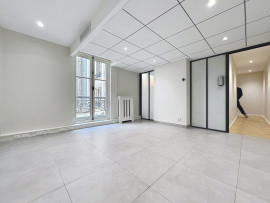 
                                                                                        Vente
                                                                                         appartement de standing de 204 m² PARIS 8