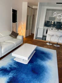 Location
appartement de standing (loyer tout inclus)