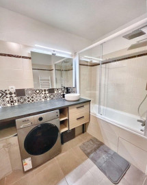 
                                                                                        Location
                                                                                         Appartement de standing - résidence des costières