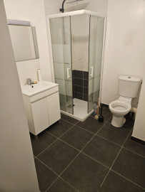 
                                                                                        Location
                                                                                         Appartement de type f2 face au marche heloise