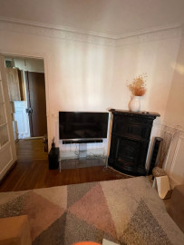 
                                                                                        Location
                                                                                         Appartement design Haussmannien Paris (loyer tout inclus)