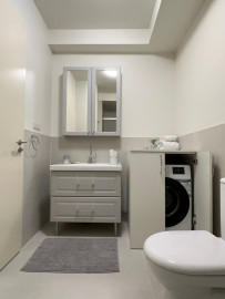 
                                                                                        Location
                                                                                         Appartement deux pièces neuf et meublé avec soin avec imprenable sur tout Paris (loyer tout inclus)