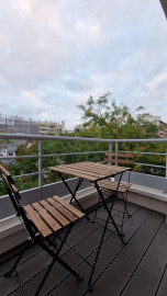 
                                                                                        Location
                                                                                         Appartement deux pièces neuf et meublé avec soin avec imprenable sur tout Paris (loyer tout inclus)