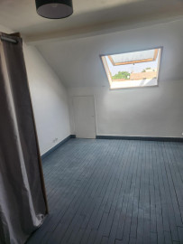 
                                                                                        Location
                                                                                         Appartement duplex