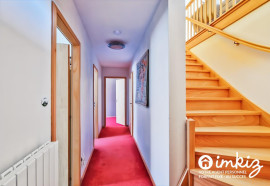 
                                                                                        Vente
                                                                                         Appartement duplex attique 5P  terrasse 2 garages