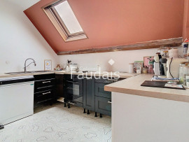 
                                                                                        Vente
                                                                                         APPARTEMENT DUPLEX AVEC CACHET ET BALCON EN CENTRE VILLE