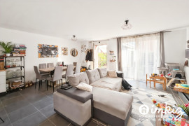 
                                                                                        Vente
                                                                                         Appartement Duplex T3 - 77m2 - Toulouse-Montaudran