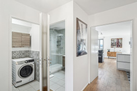 Location
Appartement élégant de 2 chambres avec balcon et terrasse - 7ème étage, Saint-Denis (loyer tout inclus)
