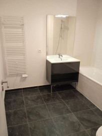 
                                                                                        Location
                                                                                         APPARTEMENT EN COLOCATION