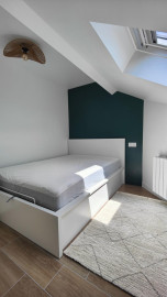 
                                                                                        Location
                                                                                         Appartement entièrement refait à neuf