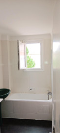 
                                                                                        Location
                                                                                         Appartement entièrement rénové à Montpellier