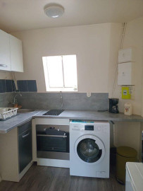 
                                                                                        Location
                                                                                         Appartement F2 dans le 10ème