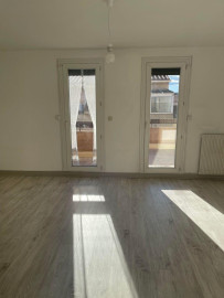 
                                                                                        Location
                                                                                         appartement f2 quartier gare refait a neuf