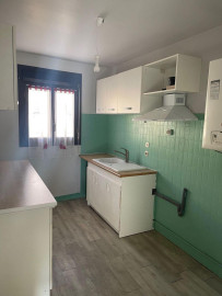 
                                                                                        Location
                                                                                         appartement f2 quartier gare refait a neuf