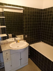 
                                                                                        Location
                                                                                         Appartement F2 vieux port Marseille